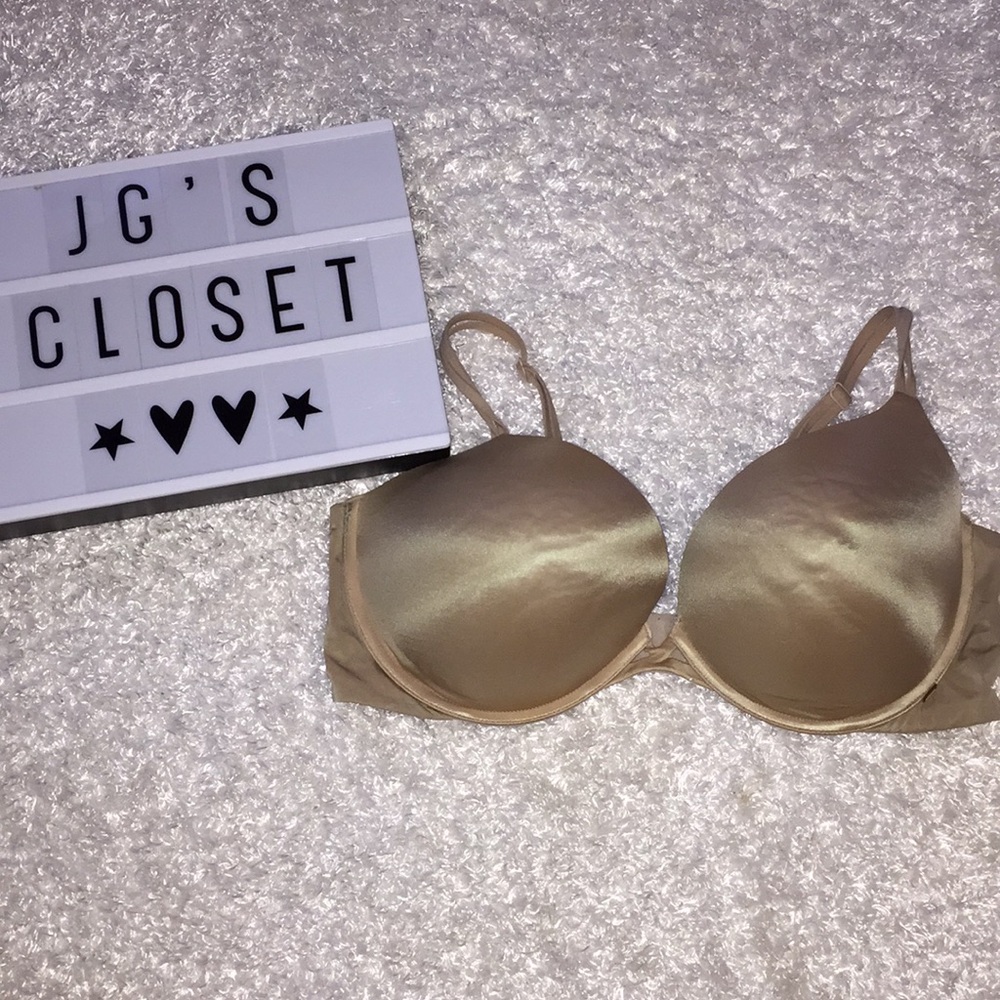 VS (40D) Very Sexy “Push-Up”